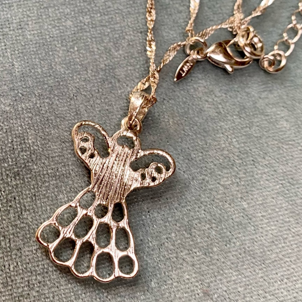🎁FREE with $10 Purchase Vintage Avon Angel Birthstone January Heart Necklace - Picture 3 of 6